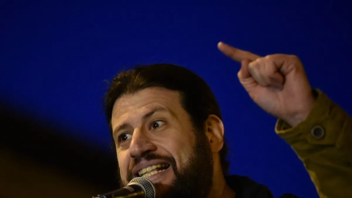 Puzsér Róbert szerint a Dunába akarták dobni a Pride-párti tüntetésen