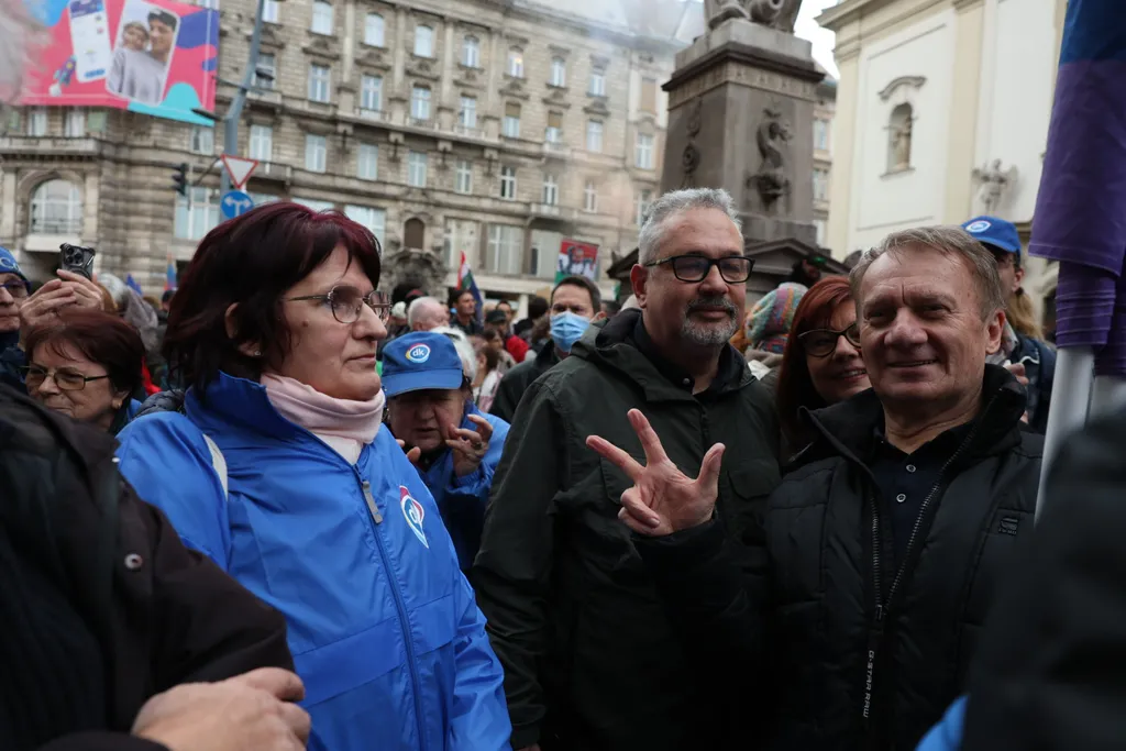 Hadházy Ákos, tüntetés, Ferenciek tere, 2025. 03. 25.