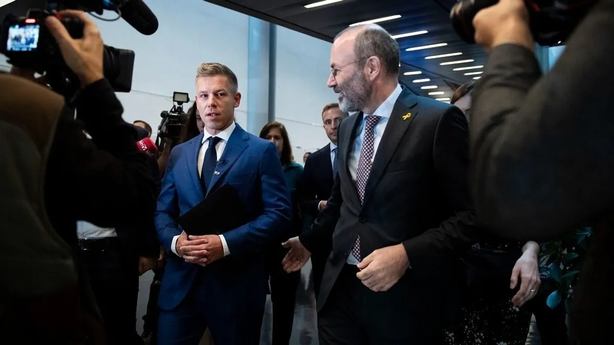 Magyar Péter aláírója volt a háborúpárti EP javaslatnak, amit most próbál letagadni