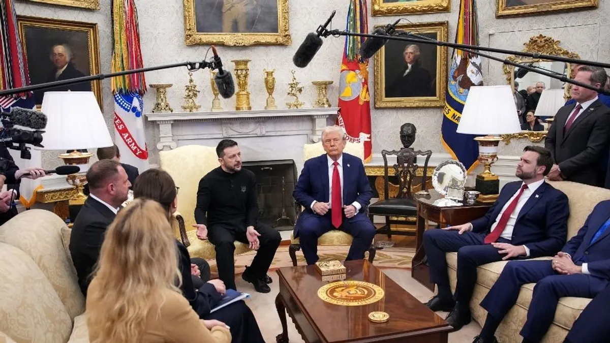Nógrádi György: Zelenszkij megpróbálja kijátszani Trumpot, de nagyon rosszul járhat vele