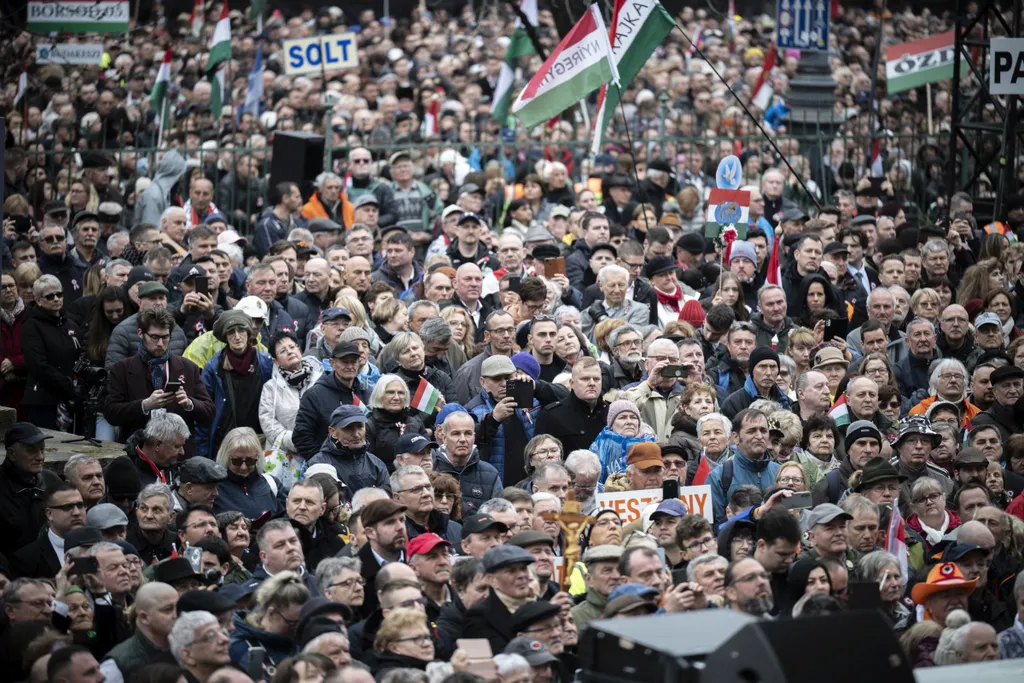 Orbán Viktor miniszterelnök beszéde a Múzeumkertben, OrbánViktor, 2025.03.15.