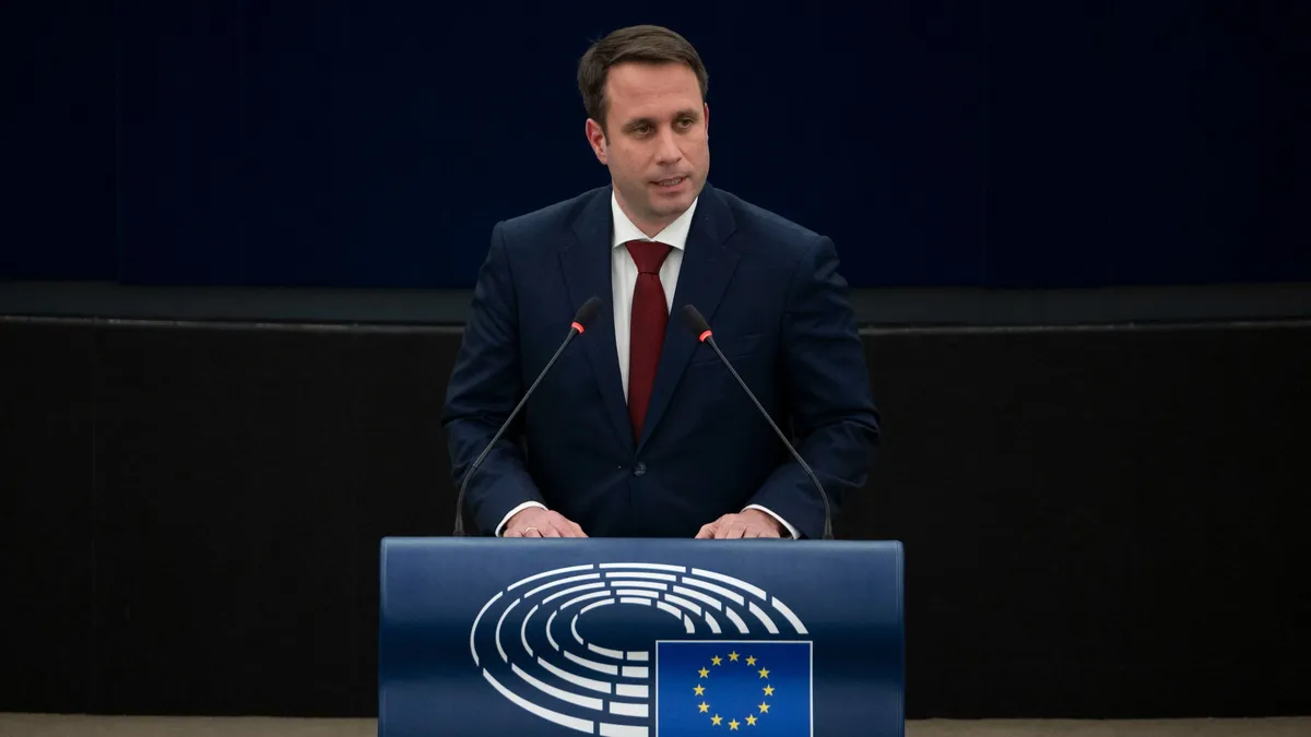 DÖMÖTÖR Csaba