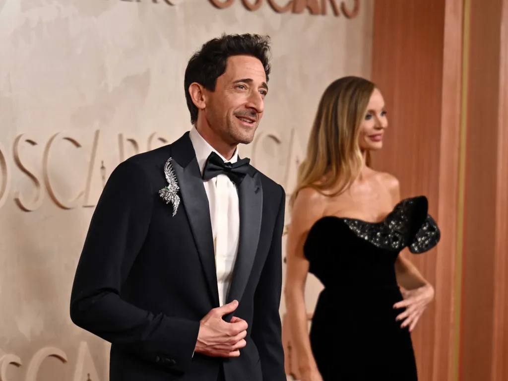 97. Oscar-gála, 97.Oscar-gála,  Oscar-gála,  Oscar-gála2025,  Oscar-díj, film, díjátadó, US actor Adrien Brody (L) and British fashion designer Georgina Chapman attends the 97th Annual Academy Awards at the Dolby Theatre in Hollywood, California o