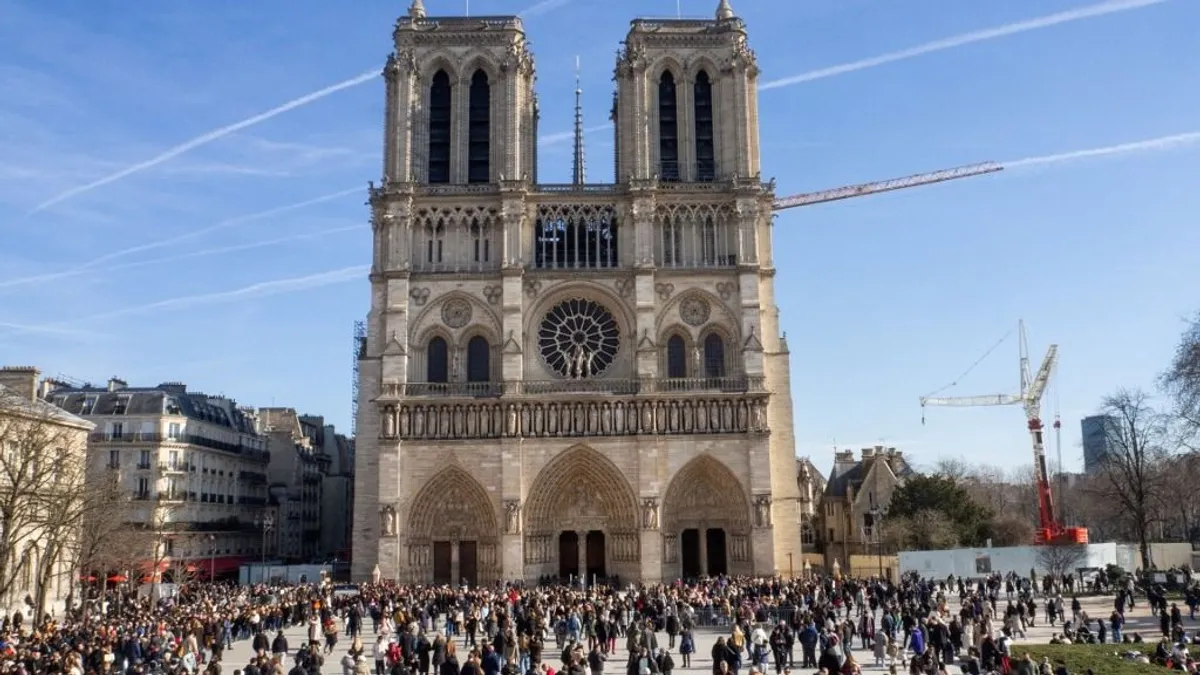 Egy játékon a Notre-Dame egyik építőkövét is meg lehet nyerni