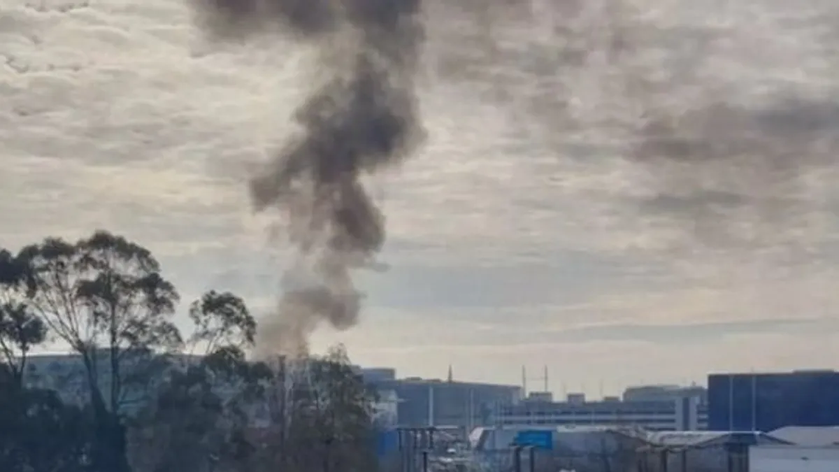 Felrobbant egy furgon egy angliai városban, menekültek az emberek – videó