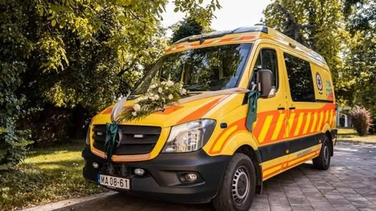 Összeesett az oltár előtt egy magyar menyasszony