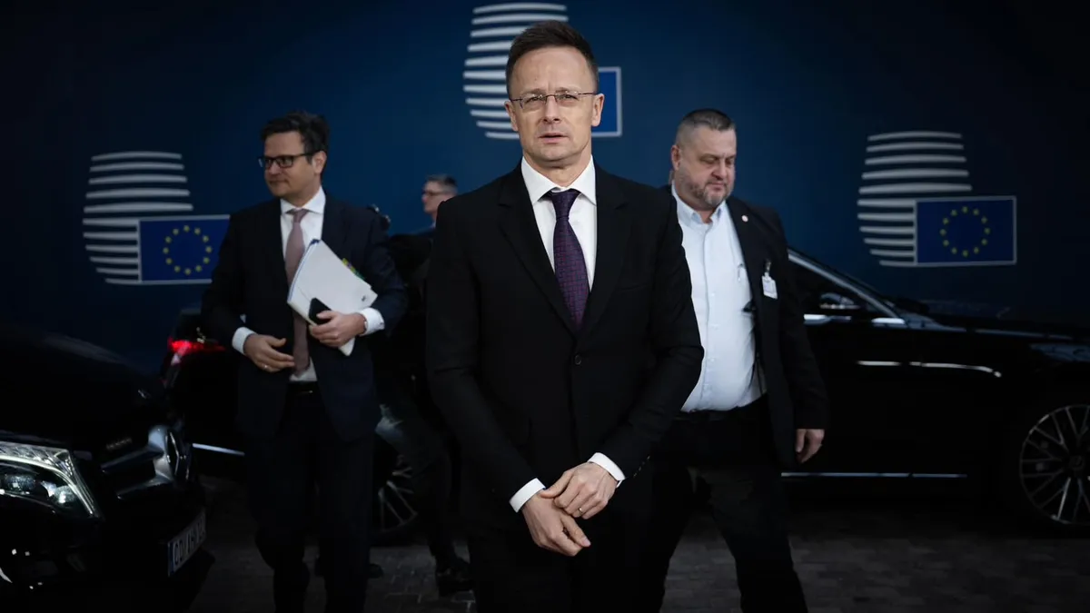 Szijjártó Péter: Az EU által erőltetett irány tönkrevágná a kontinens gazdaságát és biztonságát