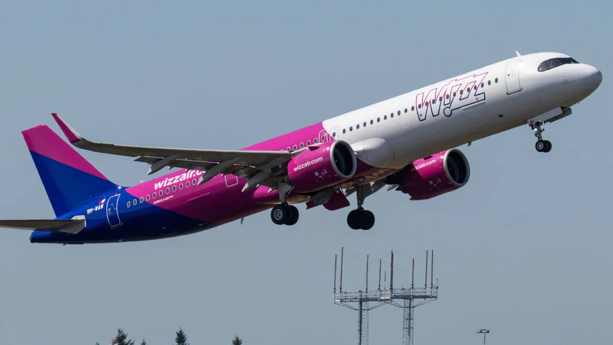 WizzAir Airbus A321neo Departing From Eindhoven Airport