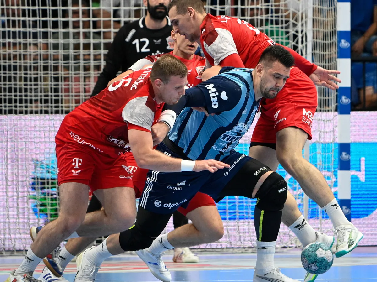 Szeged, 2024. május 29.
Bánhidi Bence, a Szeged (k) játékosa a kézilabda NB I döntőjének második OTP Bank-Pick Szeged - Telekom Veszprém mérkőzésén a szegedi Pick Arénában 2024. május 29-én.
MTI/Szigetváry Zsolt