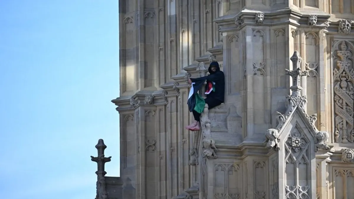 Felmászott egy férfi a Big Ben tornyára, letartóztatták