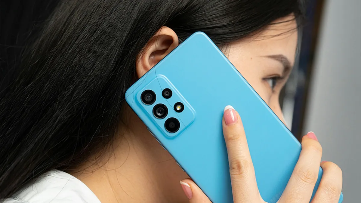 mobilozás telefonálás telefonhívás samsung galaxy a52 5g smartphone okostelefon