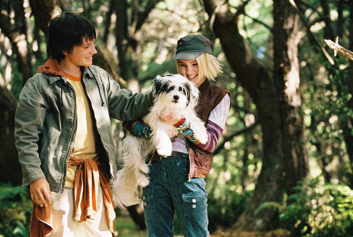 (L-R) JOSH HUTCHERSON, ANNASOPHIA ROBB