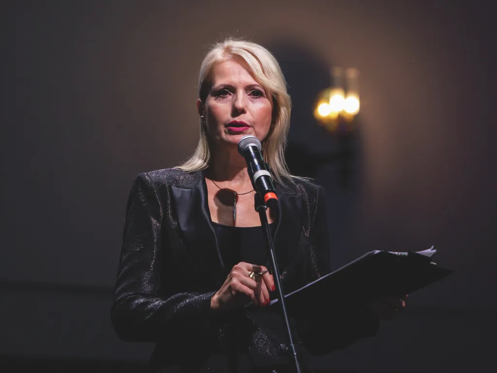 Bényi Ildikó, BényiIldikó,   20221116 Budapest    
A 25 éves a Hegyközségek Nemzeti Tanácsa (HNT) jubileumi rendezvénye.
Fotó: Máté Krisztián (MK) Metropol
képen: Bényi Ildikó műsorvezető