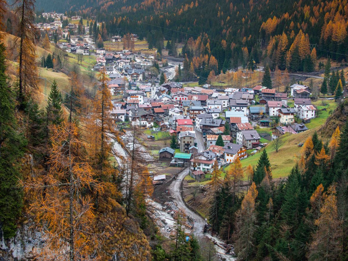 Rocca Pietore, RoccaPietore, Olaszország, The city of Rocca Pietore, italian Dolomites, Belluno Province, with the Serrai di Sottoguda destroyed and torn by bad weather on 7 November 2018. (Photo by Roberto Silvino/NurPhoto via Getty Images)