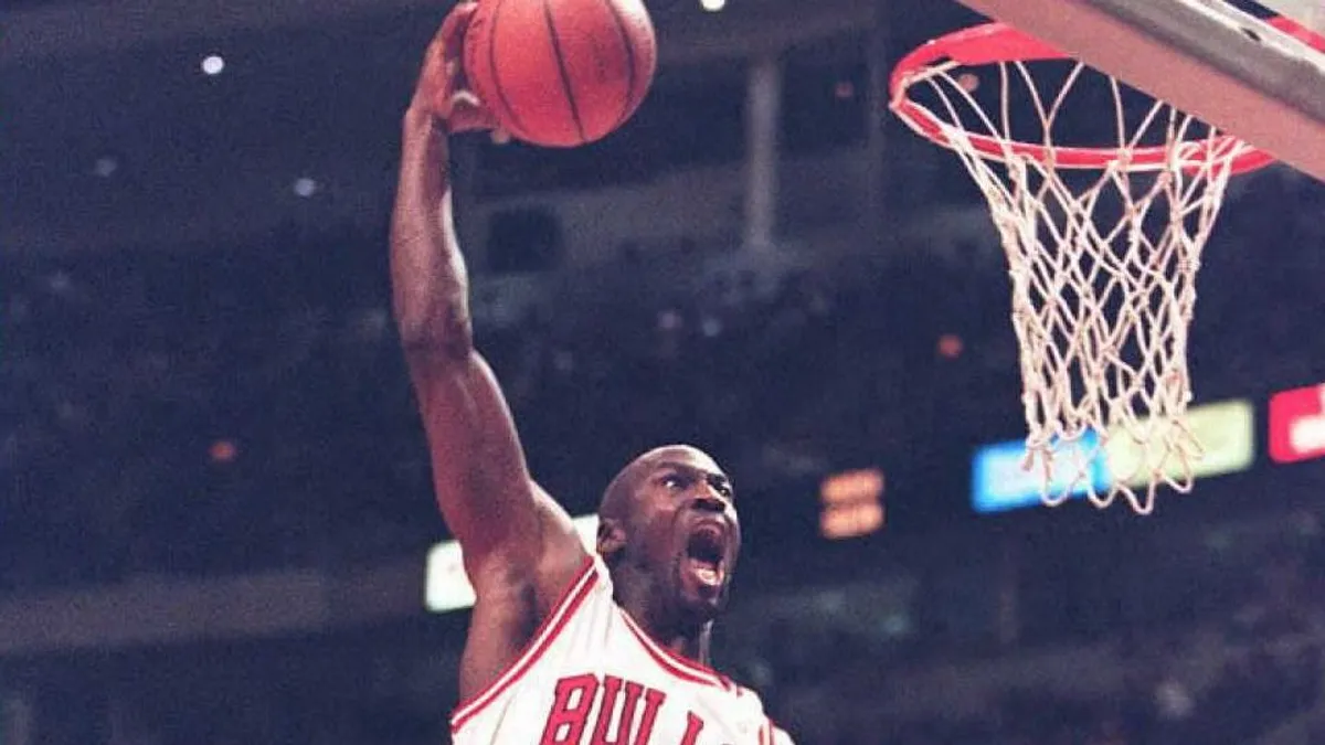 Ez már tényleg az őrület határa: elárvereznek egy Michael Jordanre hasonlító chipset – kép