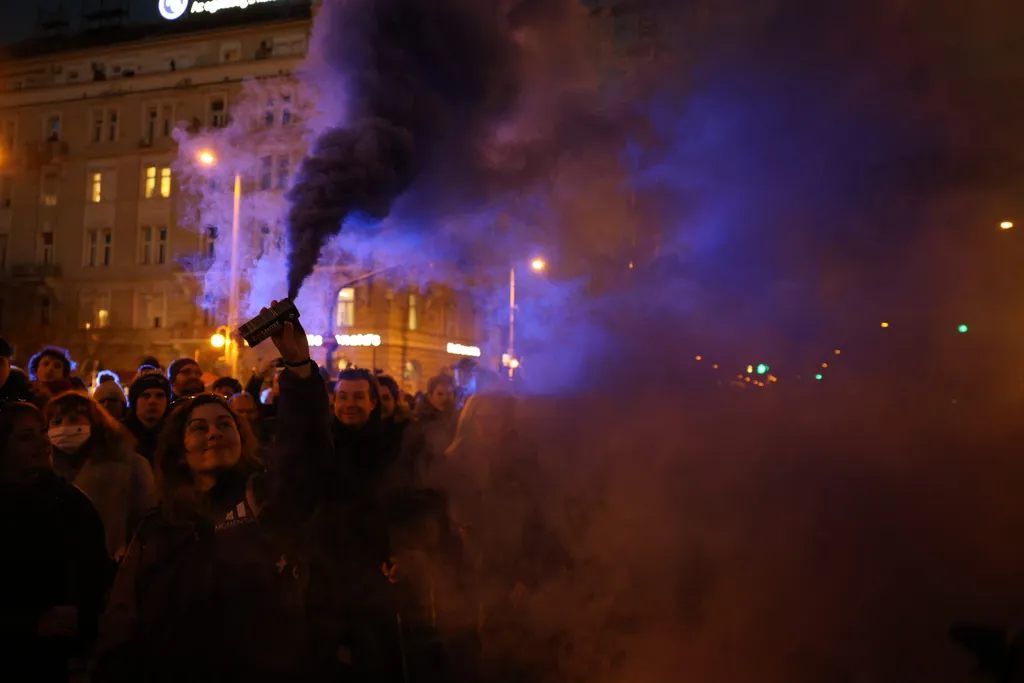 Momentumos tüntetés, hídfoglalás,
Momentumostüntetéshídfoglalás, 20245.03.18.