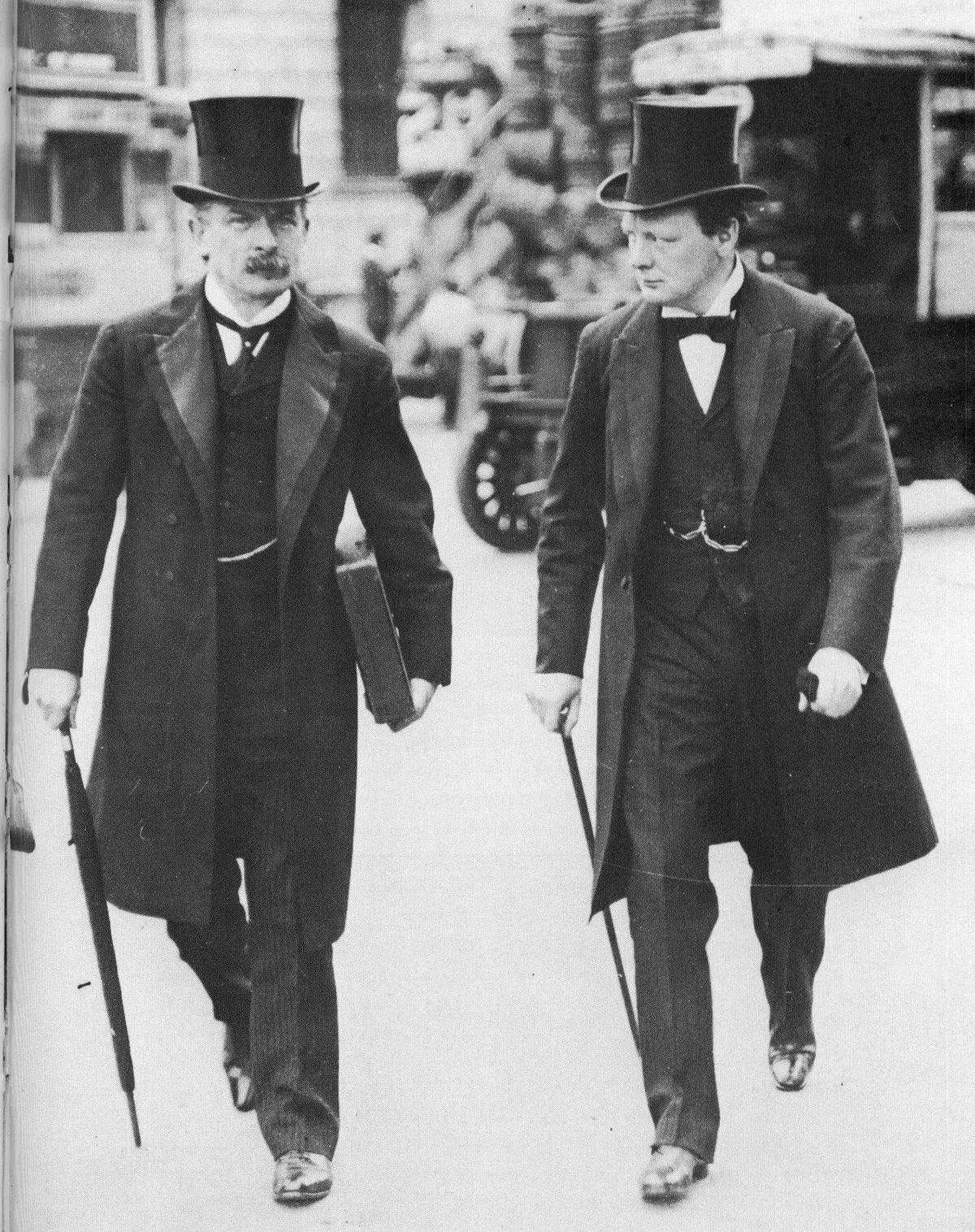 Lloyd George és Winston Churchill 1907-ben: a brit miniszterelnökök, mint egymás riválisai
