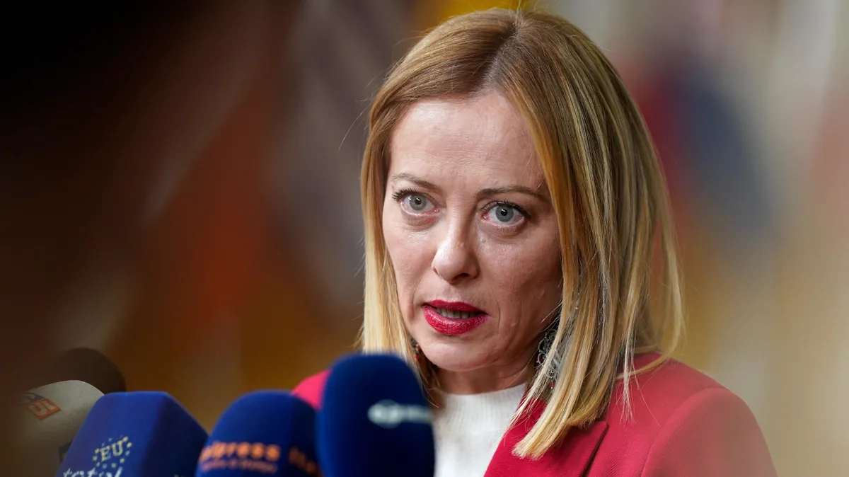 Öngyilkosságot kísérelt meg a tanár, aki Giorgia Meloni miniszterelnök lánya halálát kívánta