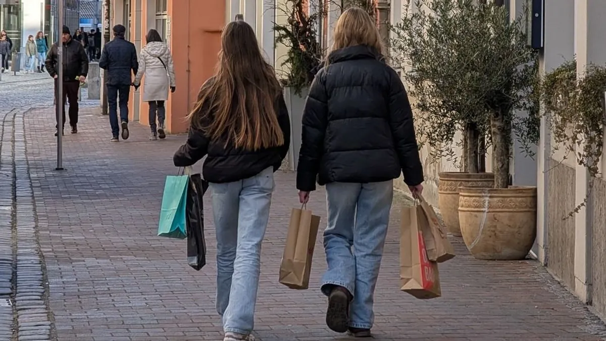 Tényellenőr: nem mondott igazat a családtámogatásokról a balliberális ellenzék