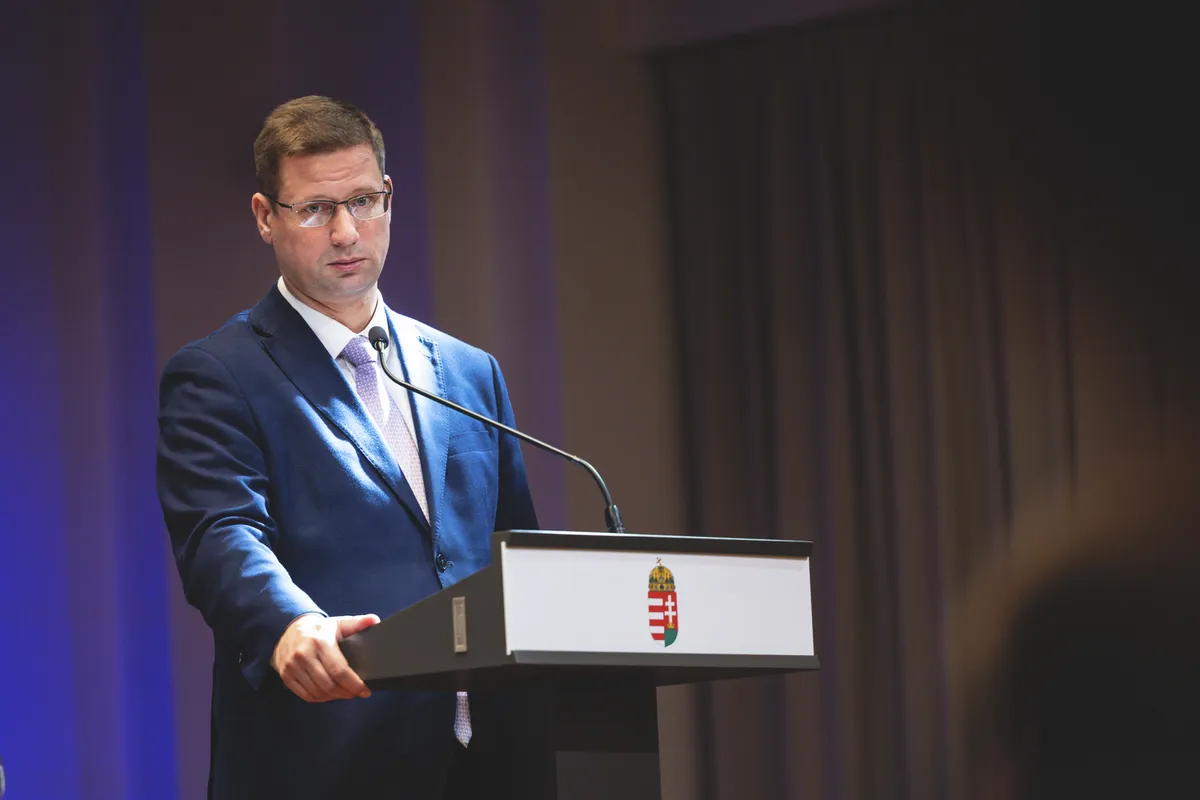 KORMÁNYINFÓ, Gulyás Gergely, Vitályos Eszter, Karmelita Kolostor, Mit, miért tesz a kormány?, 2025. 03. 27.