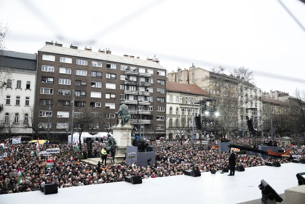 Orbán Viktor miniszterelnök beszéde a Múzeumkertben, OrbánViktor, 2025.03.15.