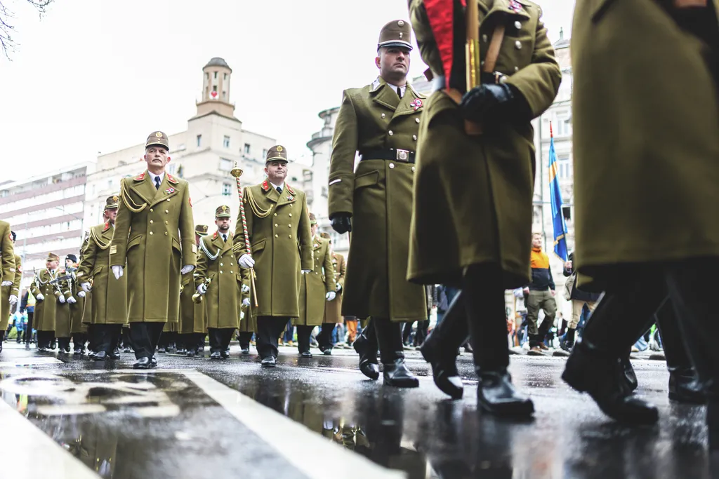 Zászlófelvonást követő huszármenet, Kossuth tér, Nemzeti Múzeum, díszünnepség, 2025.03.15.