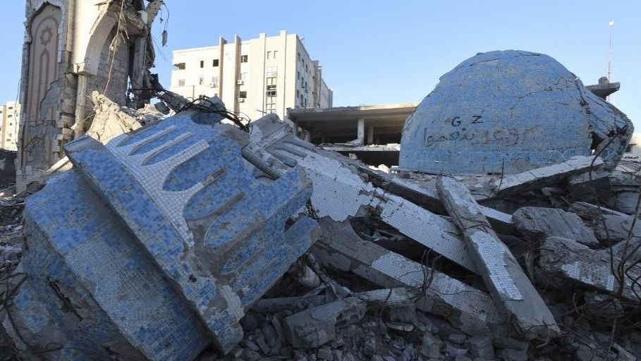 GAZA CITY, GAZA - FEBRUARY 27: A view of the ruins of Abu Khadra Mosque heavily damaged by the Israeli army during 471-day offensive in Rimal neighborhood, in Gaza City, Gaza on February 27, 2025. The Palestinian Ministry of Awqaf and Religious Affairs in Gaza reported that Israeli attacks have resulted in the destruction of 1,109 out of the 1,244 mosques across the Gaza Strip. Mahmoud Abu Hamda / Anadolu (Photo by Mahmoud Abu Hamda / ANADOLU / Anadolu via AFP)