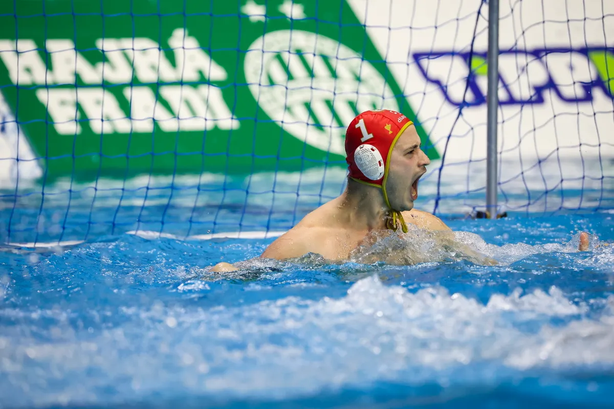 Budapest, 2025. április 22.
Szakonyi Dániel, a Ferencváros kapusa a férfi vízilabda Bajnokok Ligája negyeddöntős körének ötödik fordulójában játszott FTC-Telekom Waterpolo - RN Savona mérkőzésén a Komjádi uszodában 2025. április 22-én.
MTI/Hegedüs Róbert