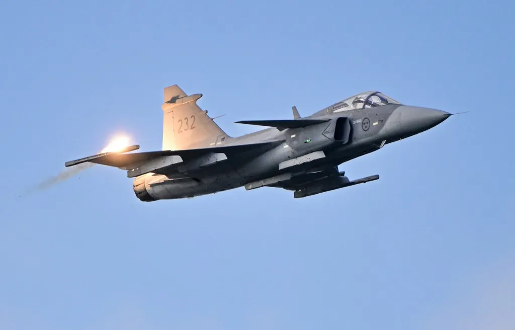 JAS-39 Gripen típusú vadászgép - illusztráció