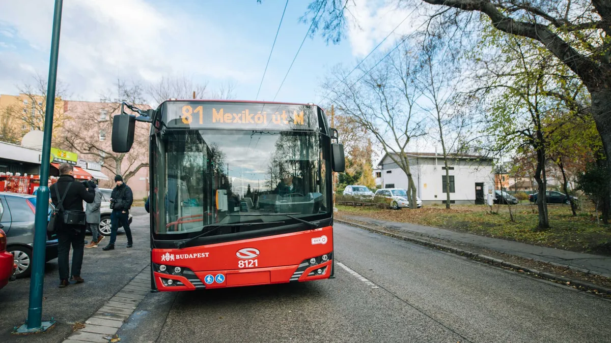 Elindul az új 81-es trolibuszjárat Zuglóban