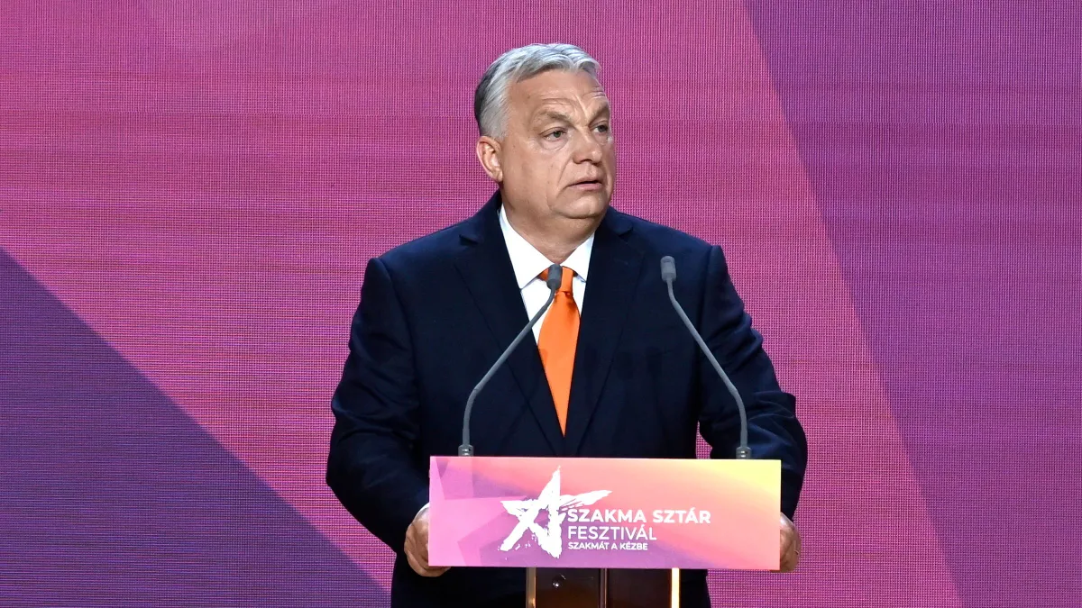 Orbán Viktor a szakmunkás fiataloknak: Ha nem akarunk a nyakunkba milliószám ukrán munkásokat, akkor szavazni kell