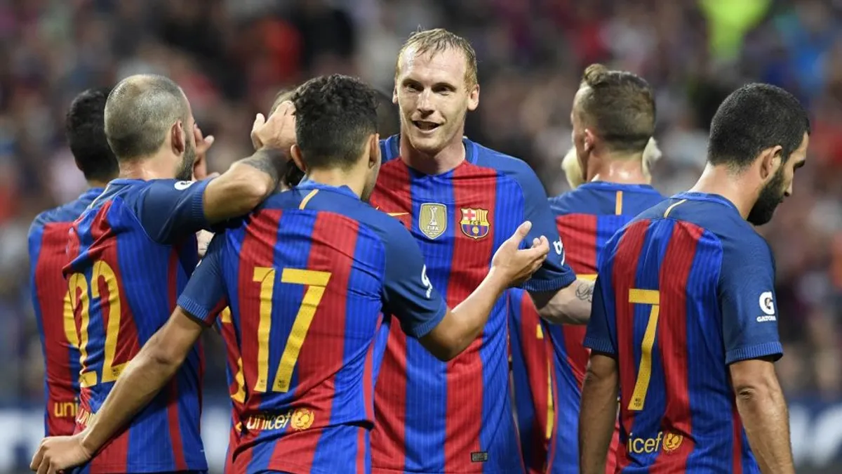 Döbbenet: a Barcelona korábbi sztárja bolti eladó lett