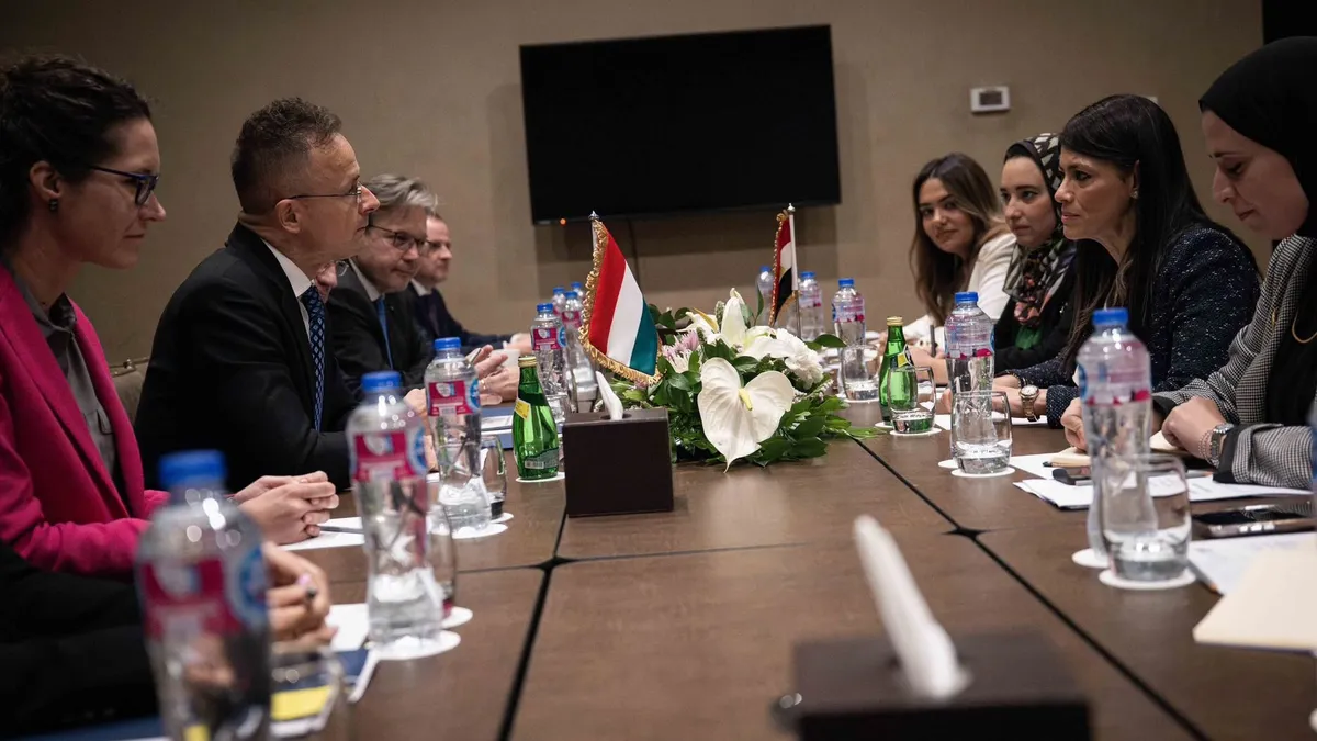 Szijjártó Péter bejelentette: Magyar cégek építik a jövőt Egyiptomban