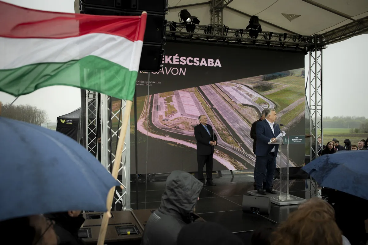Az M44 gyorsforgalmi út M5-ös autópálya és Szentkirály közötti szakaszának átadása, Orbán Viktor, OrbánViktor, 2025.04.15.