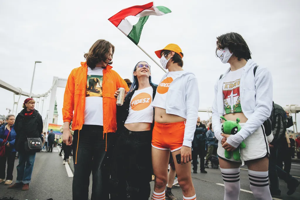 Pride-tüntetés, Hadházy Ákos, forgalmi dugó, Pride-tüntetésHadházyÁkos, forgalmi dugó, 2025.04.15.