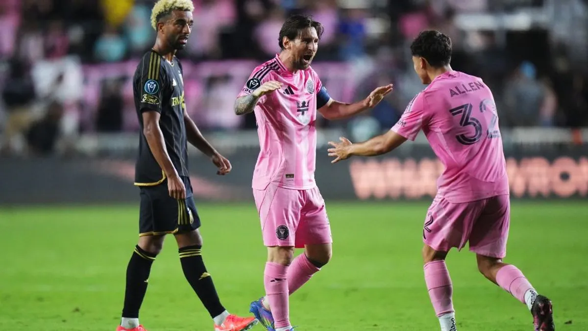 Messi végre találkozott a poplegendával, akiről a nevét kapta – kép