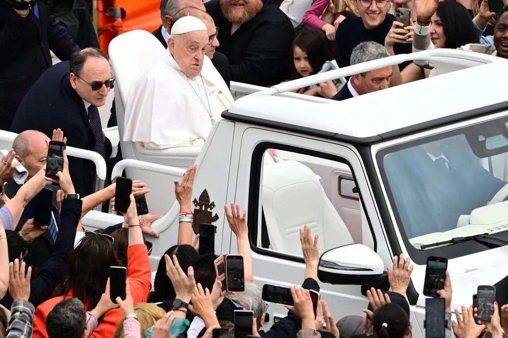 VATICAN-RELIGION-URBI-ORBI-EASTER