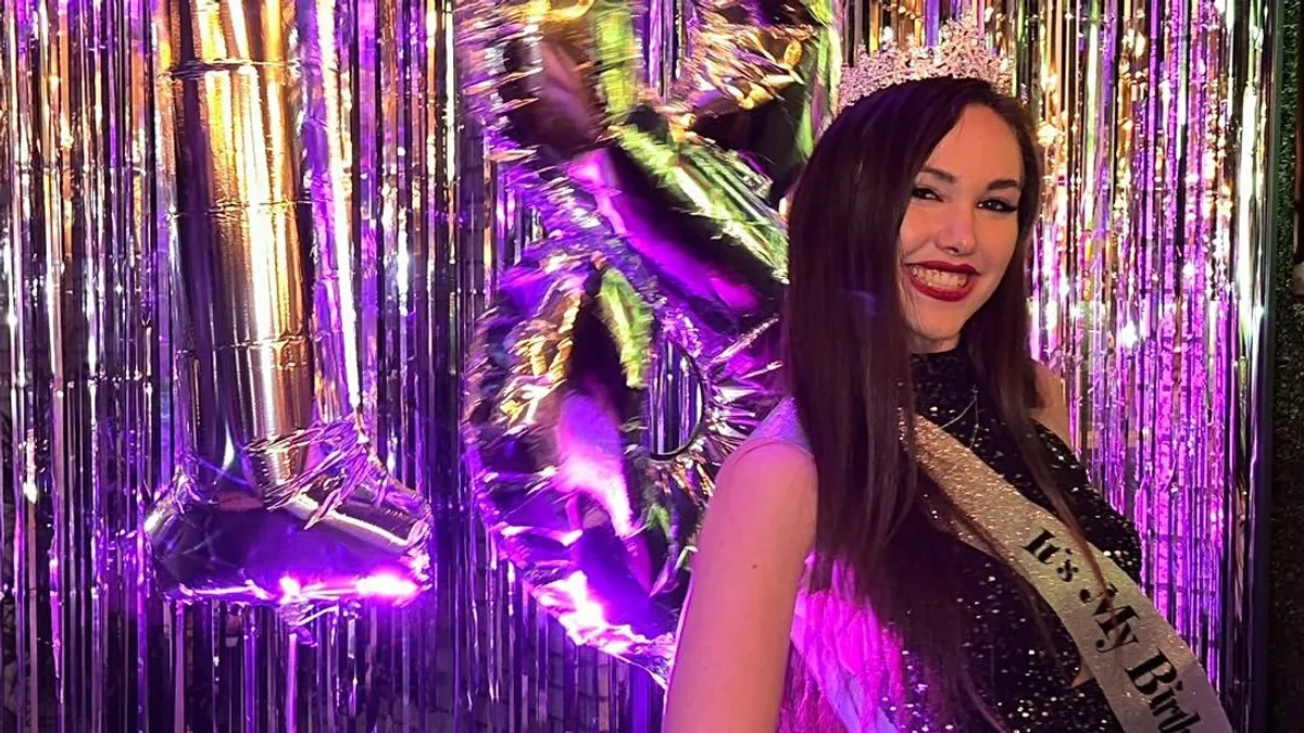 18 éves lett Kóbor János lánya – videó
