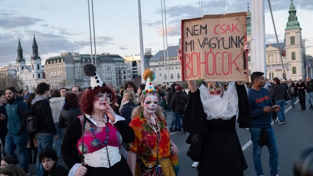 Ezt gondolják az emberek a hídfoglalásokról és a Pride-ról
