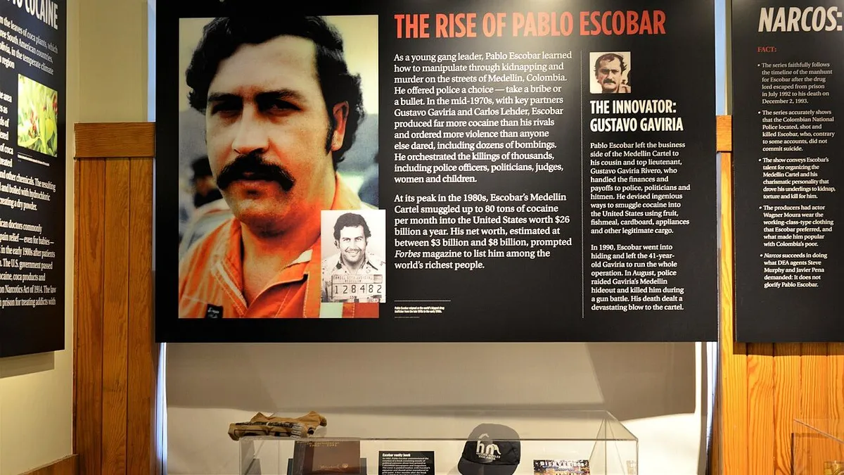 Pablo Escobar-telefonok és lángszórók: ilyen egy globális csalás a hírhedt drogbáró nevével