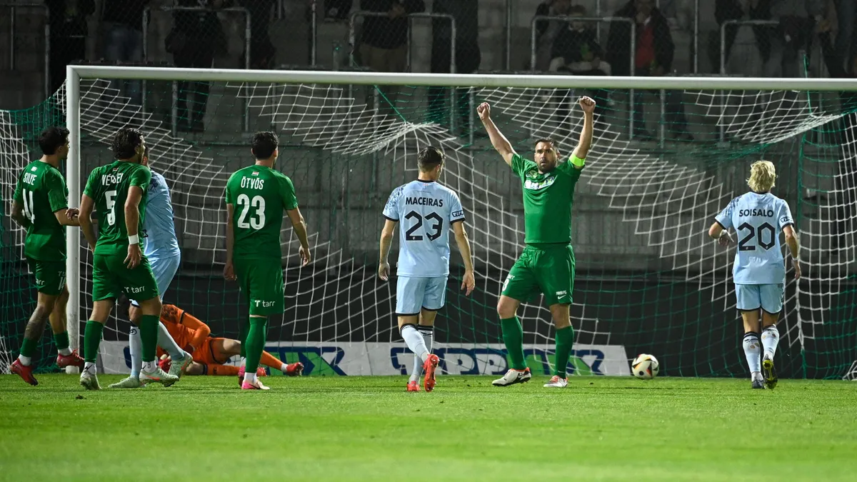 Paks, 2025. április 19.
A gólszerző Böde Dániel, a Paksi FC játékosa (j2) a labdarúgó OTP Bank Liga 28. fordulójában játszott Paksi FC - Puskás Akadémia FC mérkőzésen Pakson, a Fehérvári úti stadionban 2025. április 19-én.
MTI/Bodnár Boglárka