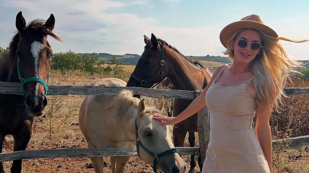 Drámai telefonhívást kapott a Farm VIP egyik szereplője