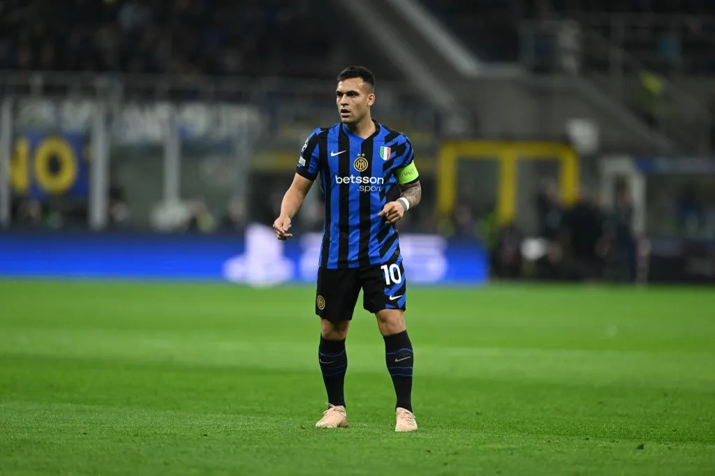 Lautaro Martinez of FC Inter plays during the UEFA Champions League quarter-finals second leg match between FC Internazionale and FC Bayern Monaco in Milan, Italy, on April 16, 2025, at Giuseppe Meazza San Siro Stadium. (Photo by Tiziano Ballabio/NurPhoto) (Photo by Tiziano Ballabio / NurPhoto / NurPhoto via AFP)