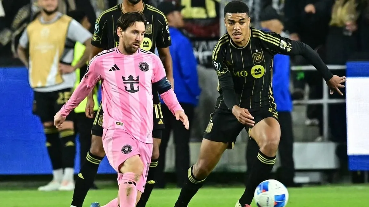 Messi csapattársa az év mentését mutatta be a kapuban – videó