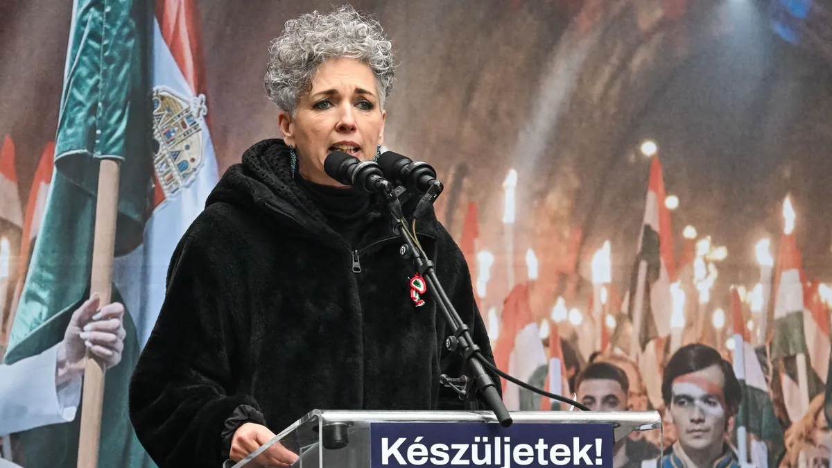 Menczer Tamás: A gyerekek számára nem lehet kérdéses, ki a fiú, és ki a lány