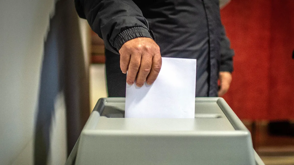 Közel 900 keresetben támadják a Bundestag-választás jogszerűségét