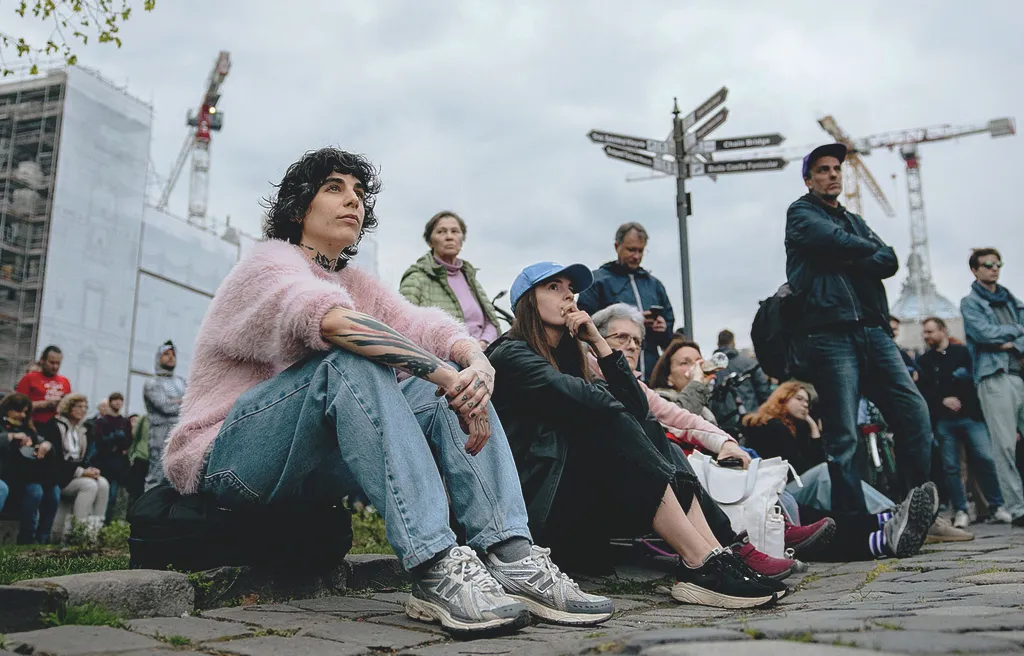 Pride-tüntetés, Hadházy Ákos, forgalmi dugó, Pride-tüntetésHadházyÁkos, forgalmi dugó, 2025.04.15.