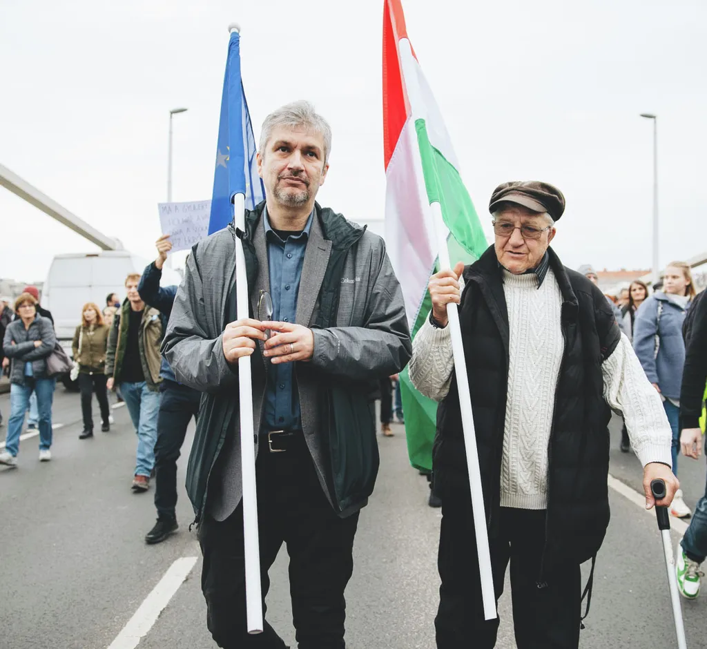 Pride-tüntetés, Hadházy Ákos, forgalmi dugó, Pride-tüntetésHadházyÁkos, forgalmi dugó, 2025.04.15.