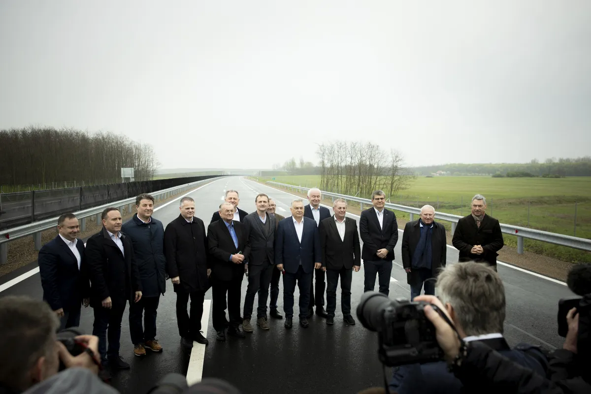 Az M44 gyorsforgalmi út M5-ös autópálya és Szentkirály közötti szakaszának átadása, Orbán Viktor, OrbánViktor, 2025.04.15.
