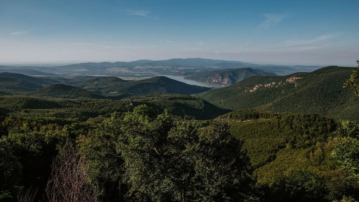 KerĂŒli a tömeget a hosszĂș hĂ©tvĂ©gĂ©n? Mutatjuk, hovĂĄ menjen!